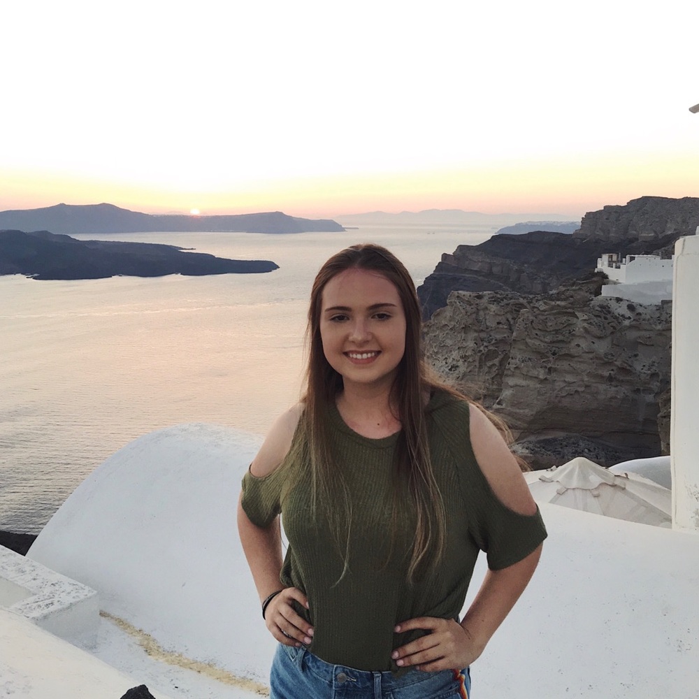 Meet your Posher, Carla